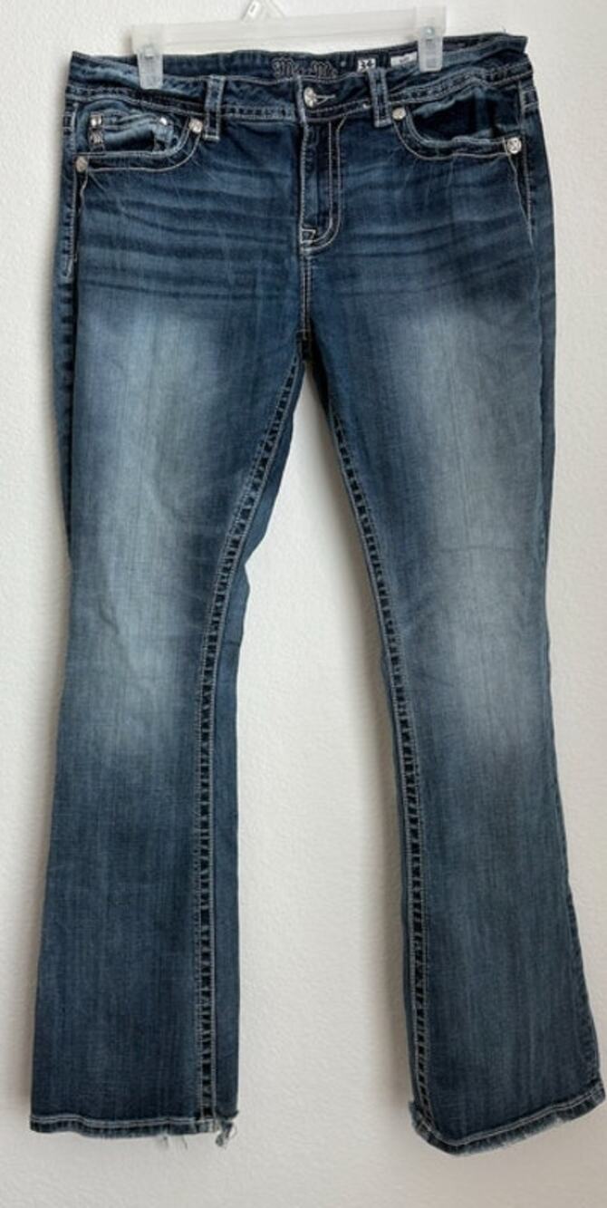 Womens MISS ME Low Rise Y2K Bootcut Denim Size 34